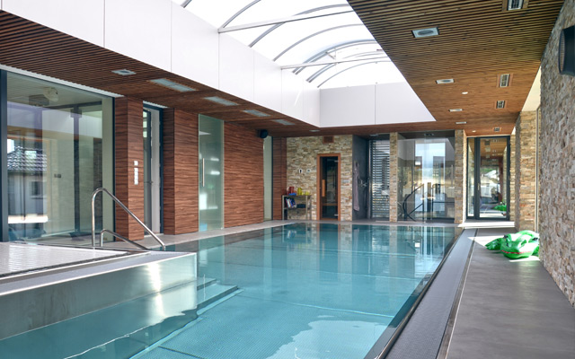 foto interiér - bazén