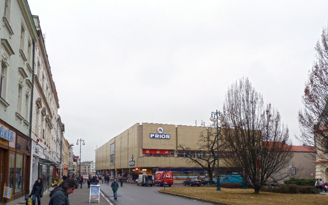 foto - stávající stav z náměstí TGM