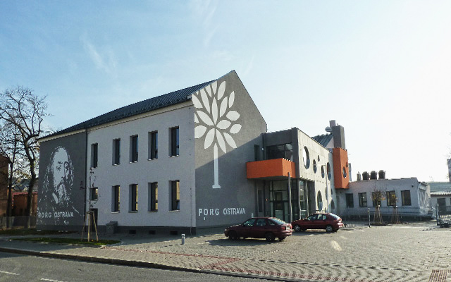 pohled z Rostislavovy ulice