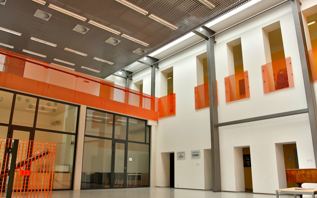 interiér - vstupní hala